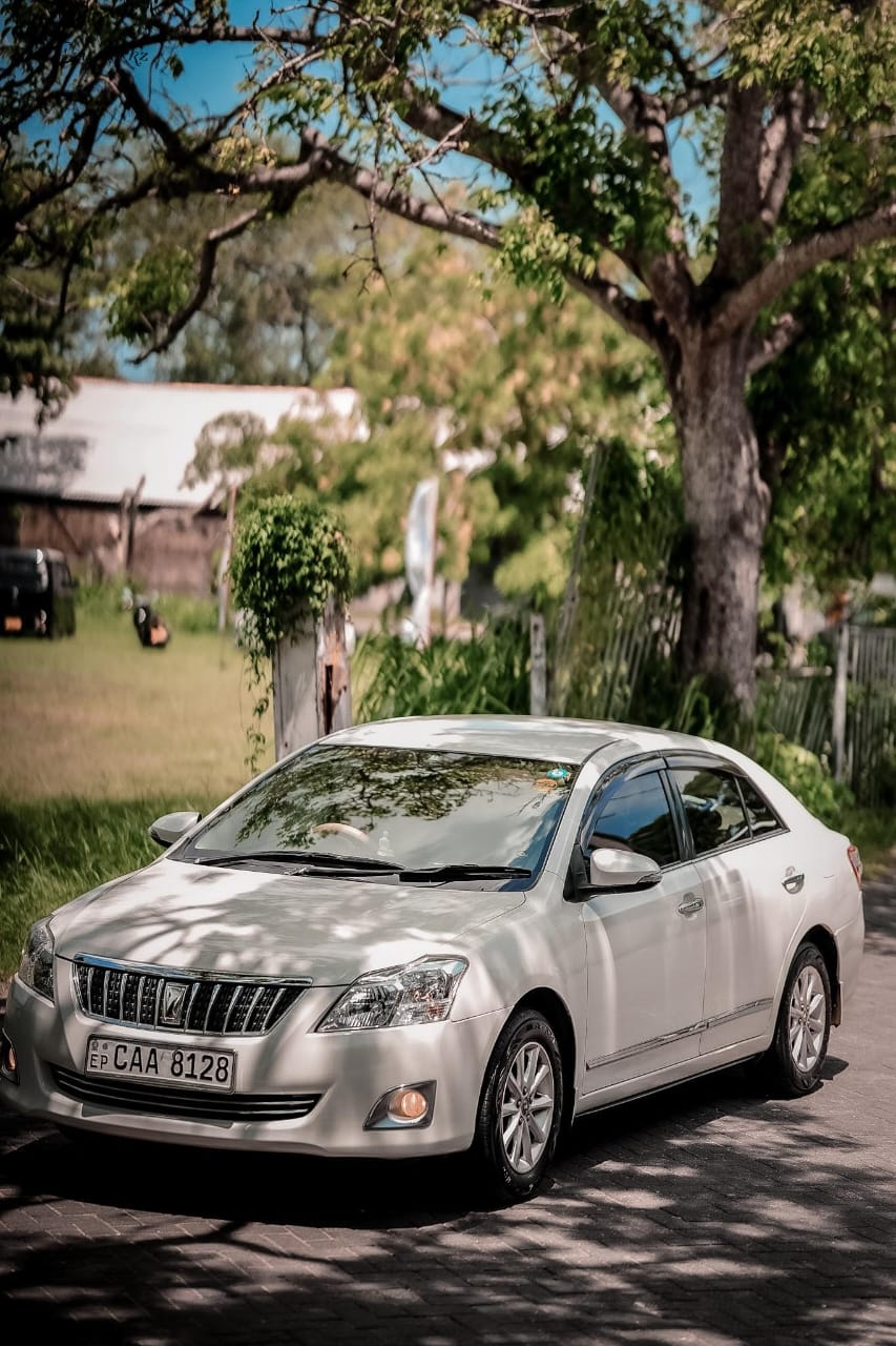 Toyota Premio 2013