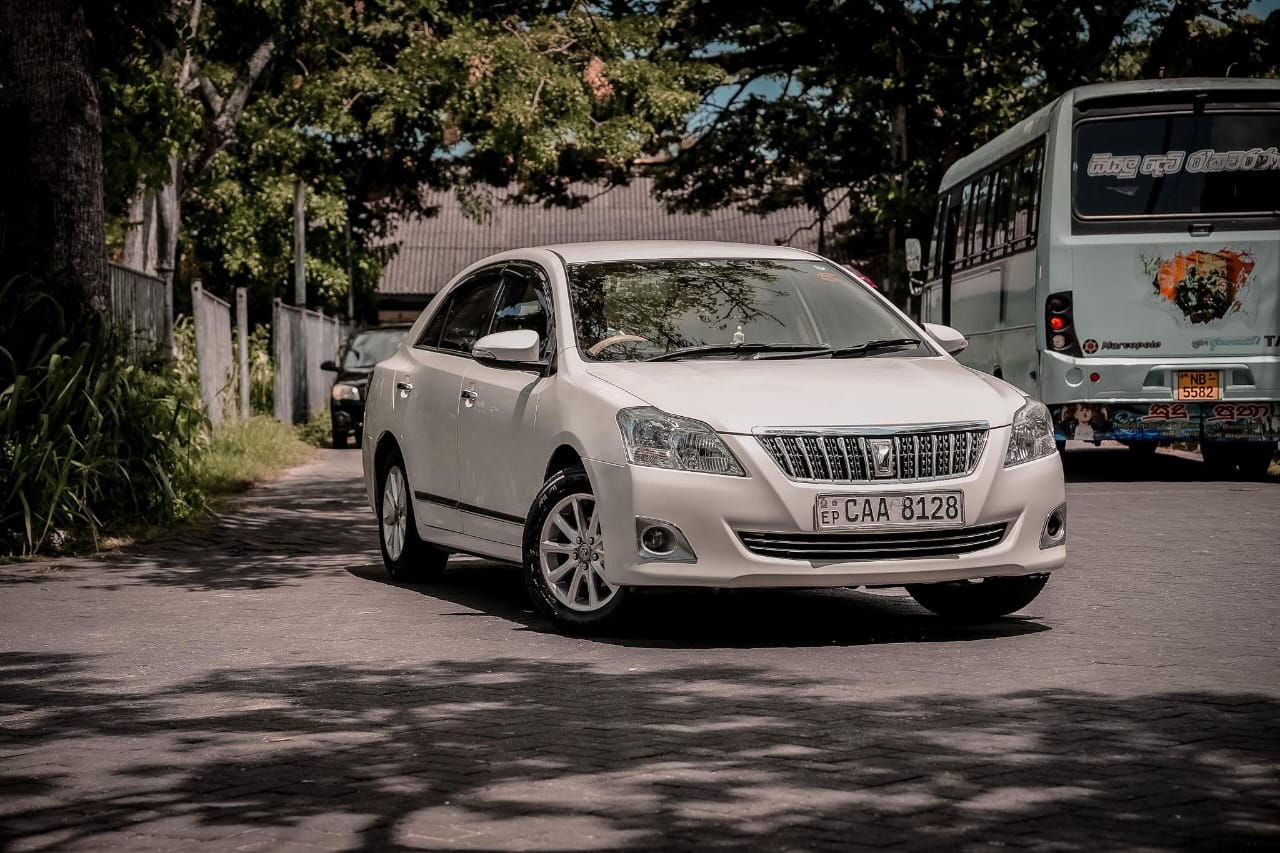 Toyota Premio 2013