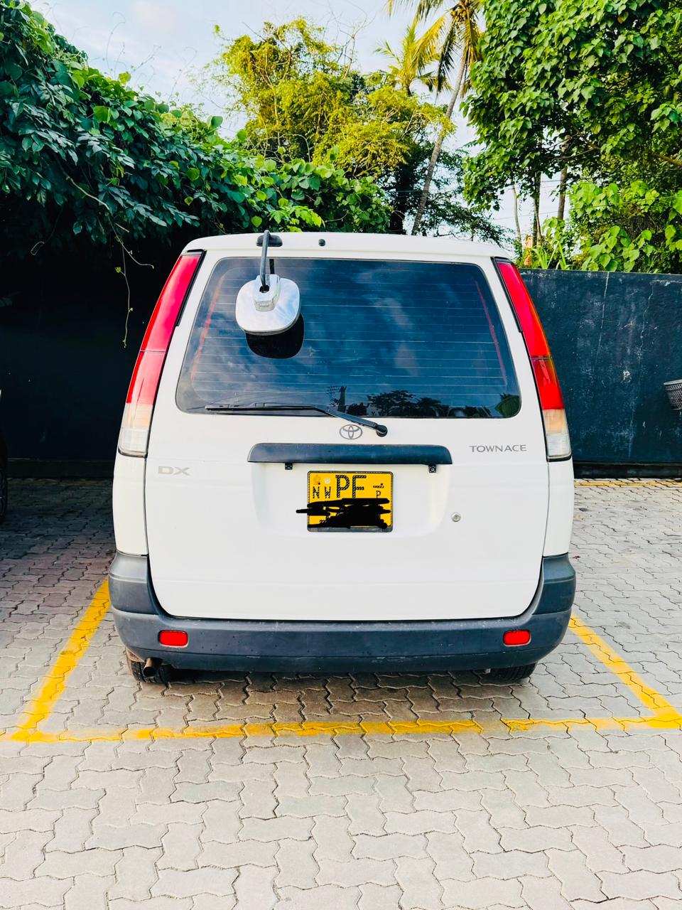 Toyota Noah 2007