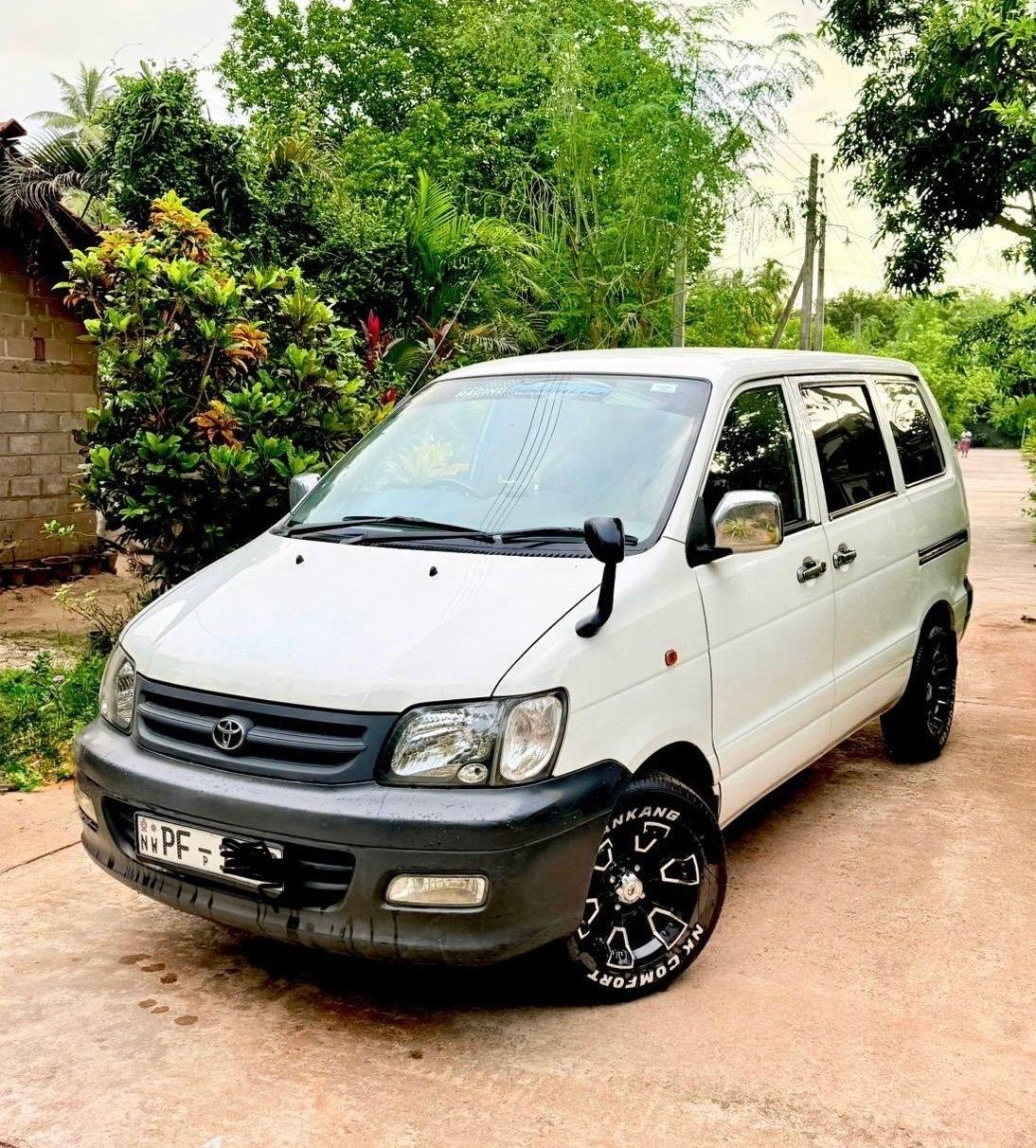 Toyota Noah 2007