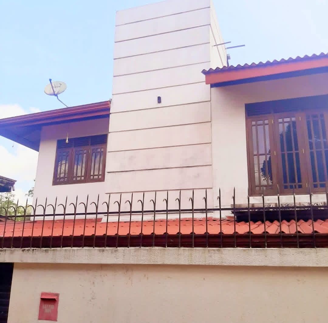 House For Sale in Meegoda