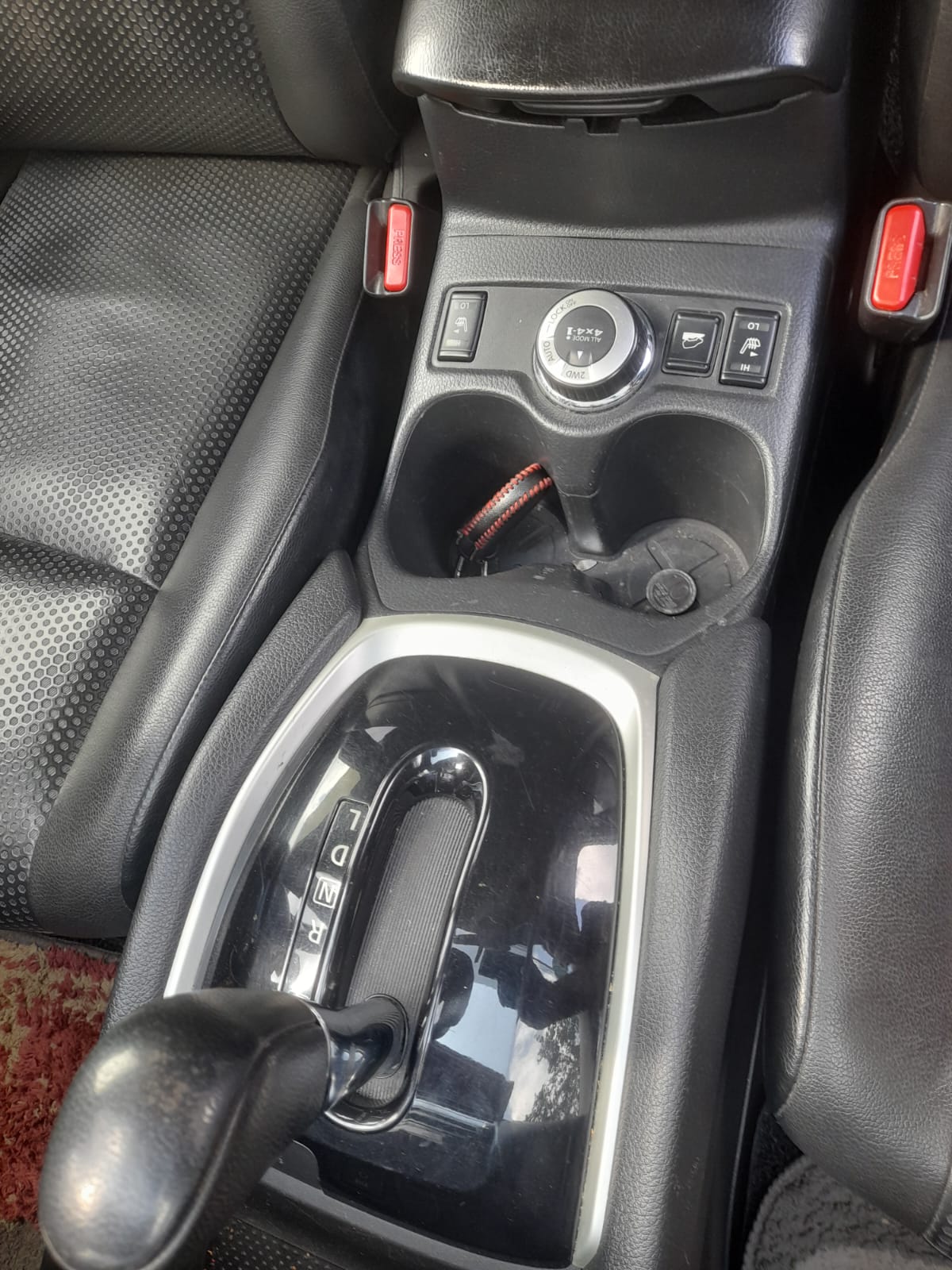 Nissan X-Trail 2015