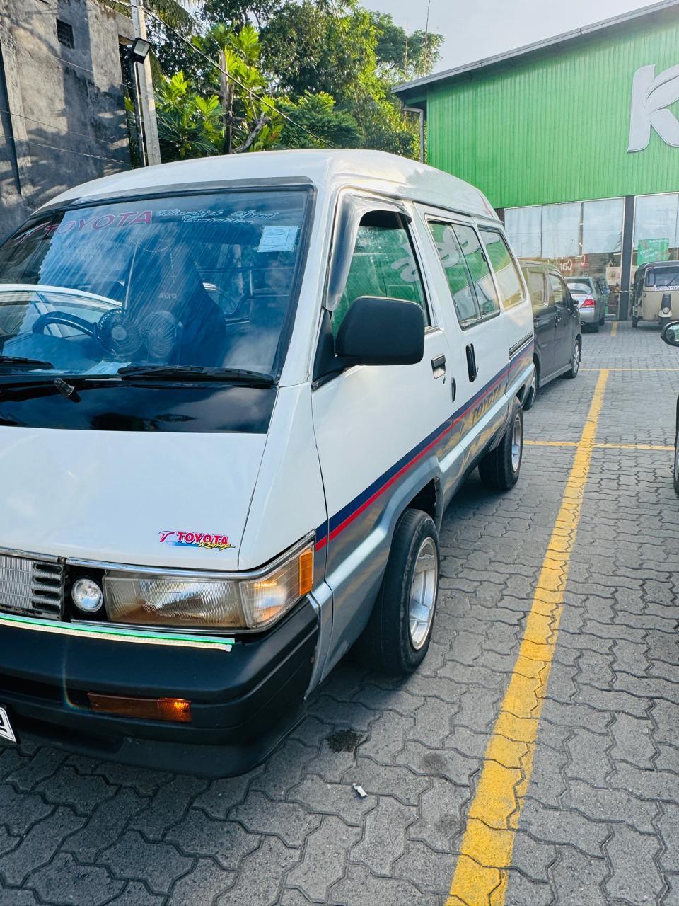 Toyota Townace CR26 1986