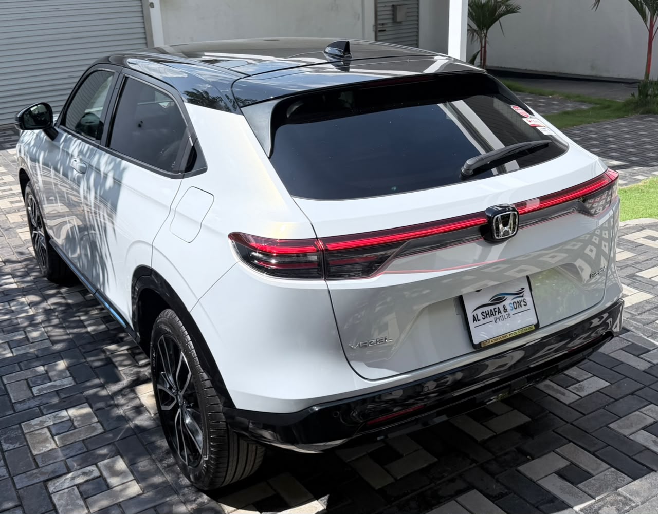 Honda Vezel Z Play Premium 2026 e:HEV