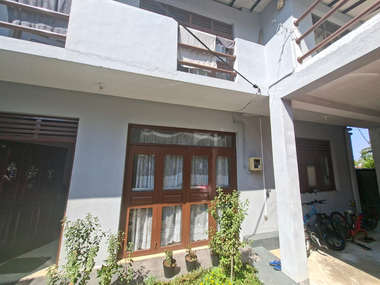 04 B/r Upstairs House Moratuwa