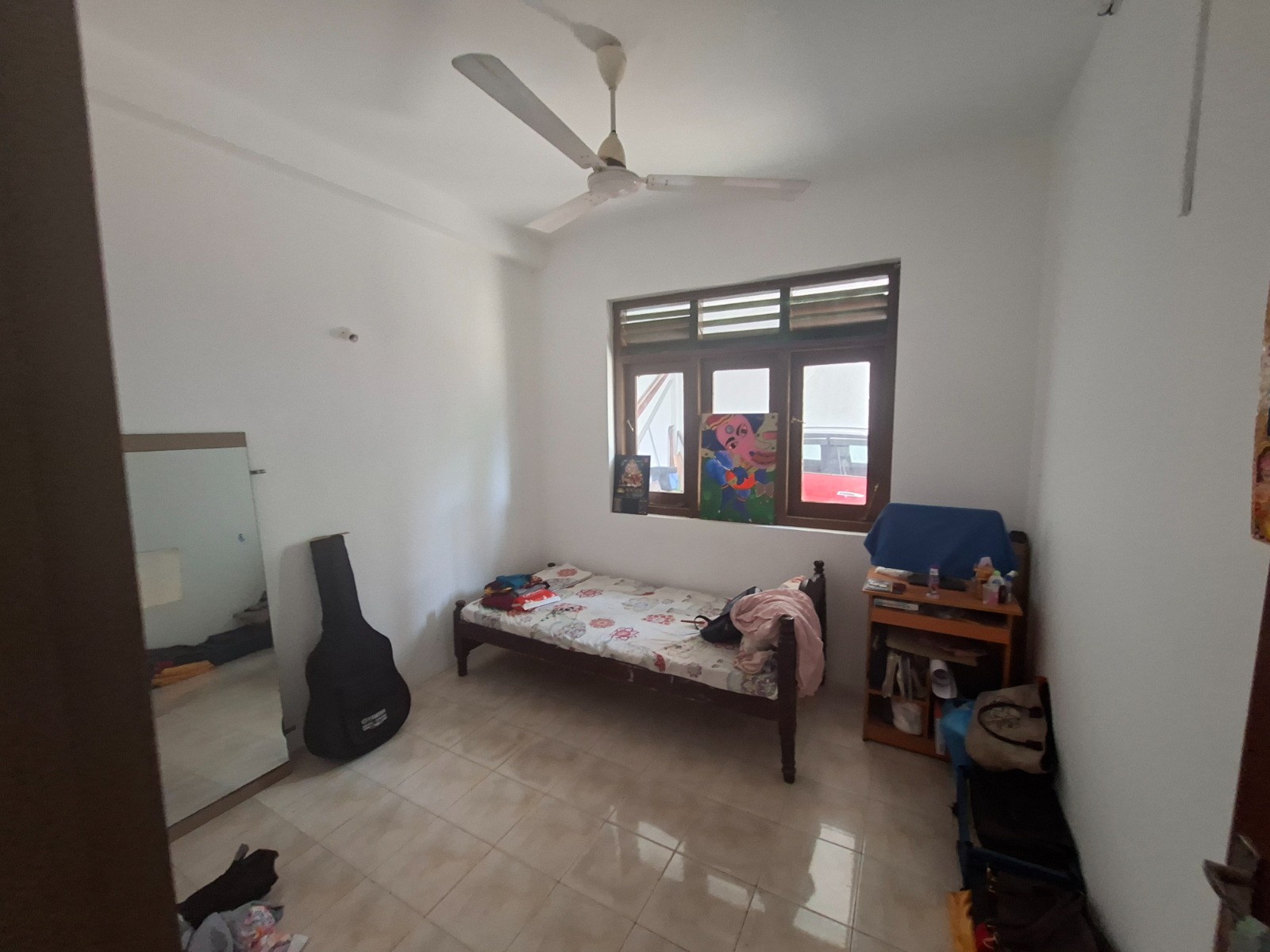 04 B/r Upstairs House Moratuwa