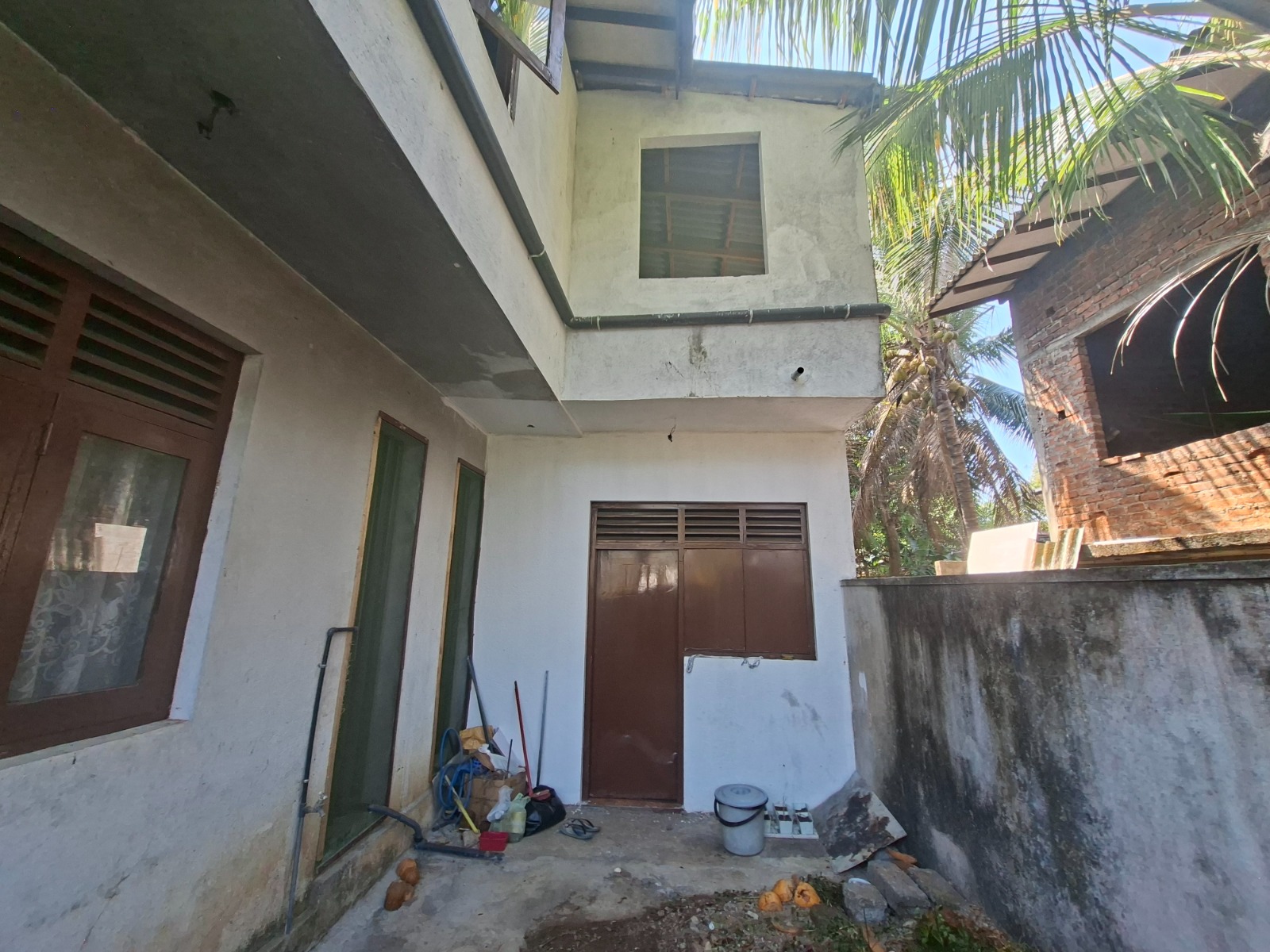 04 B/r Upstairs House Moratuwa