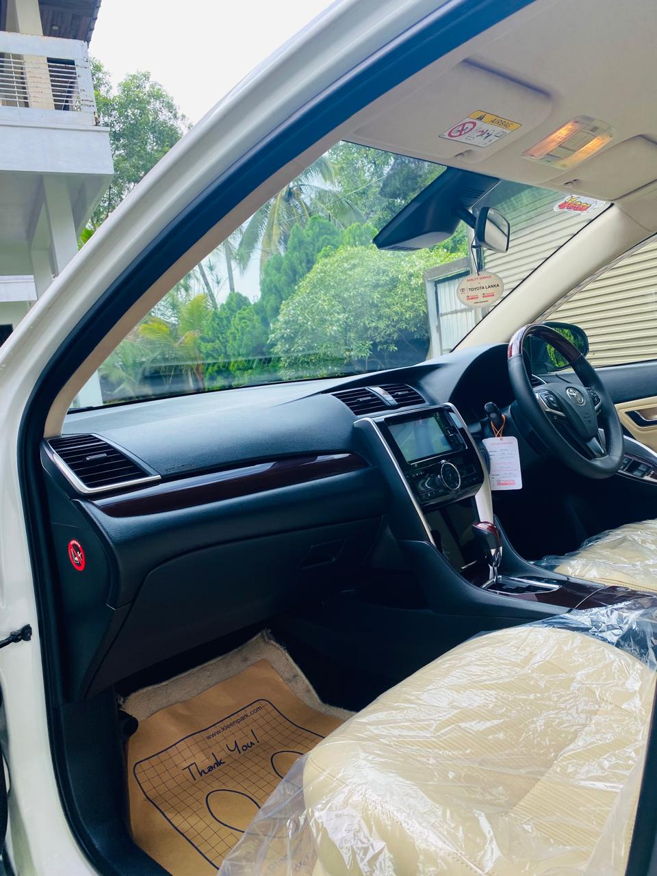 Toyota Premio 2018