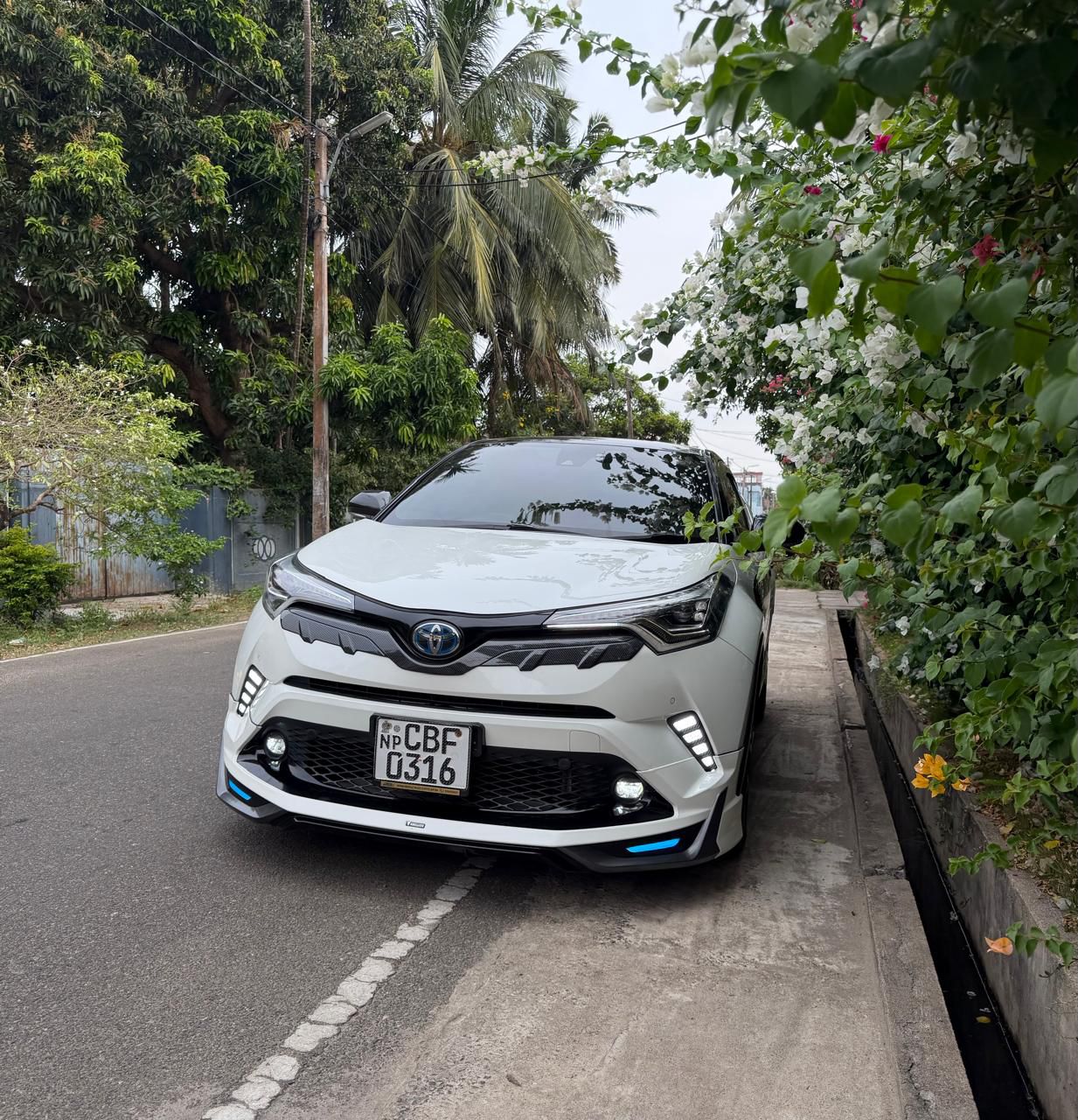 Toyota CHR NGX 10 2018
