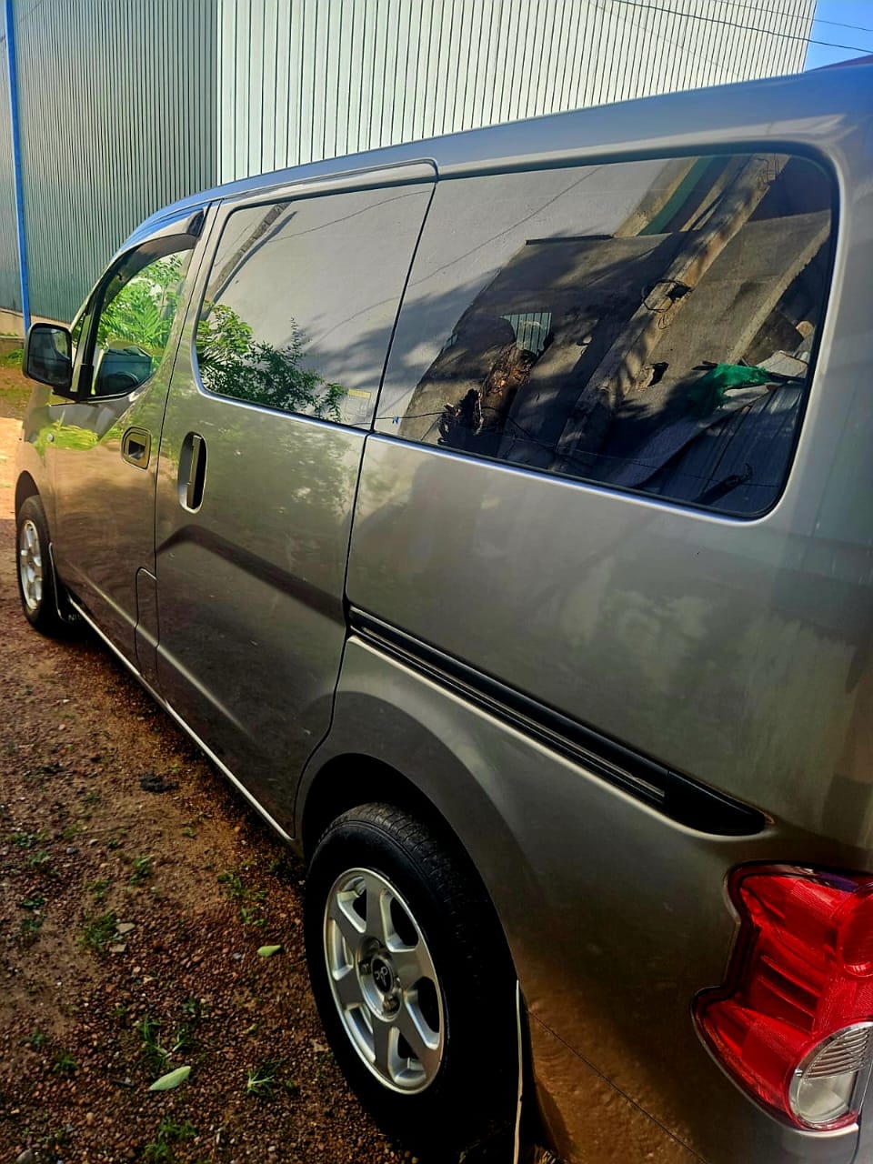 Nissan NV200 2016