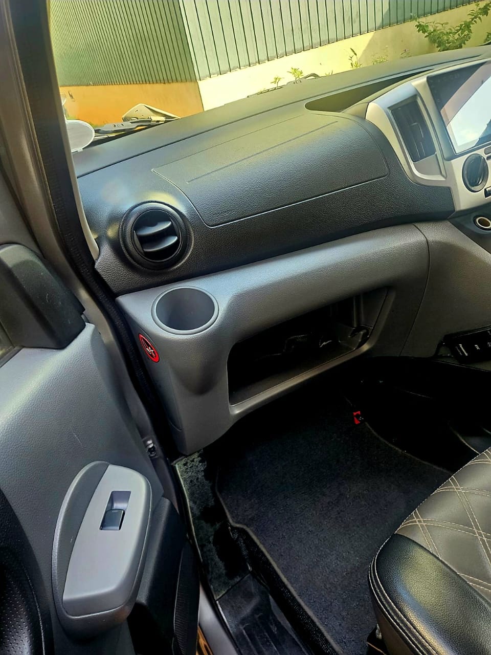 Nissan NV200 2016