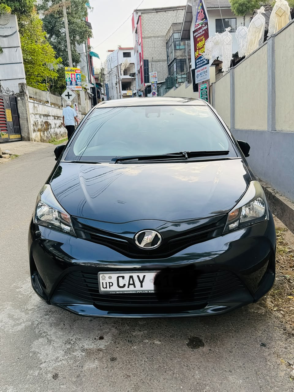 Toyota Vitz 2016