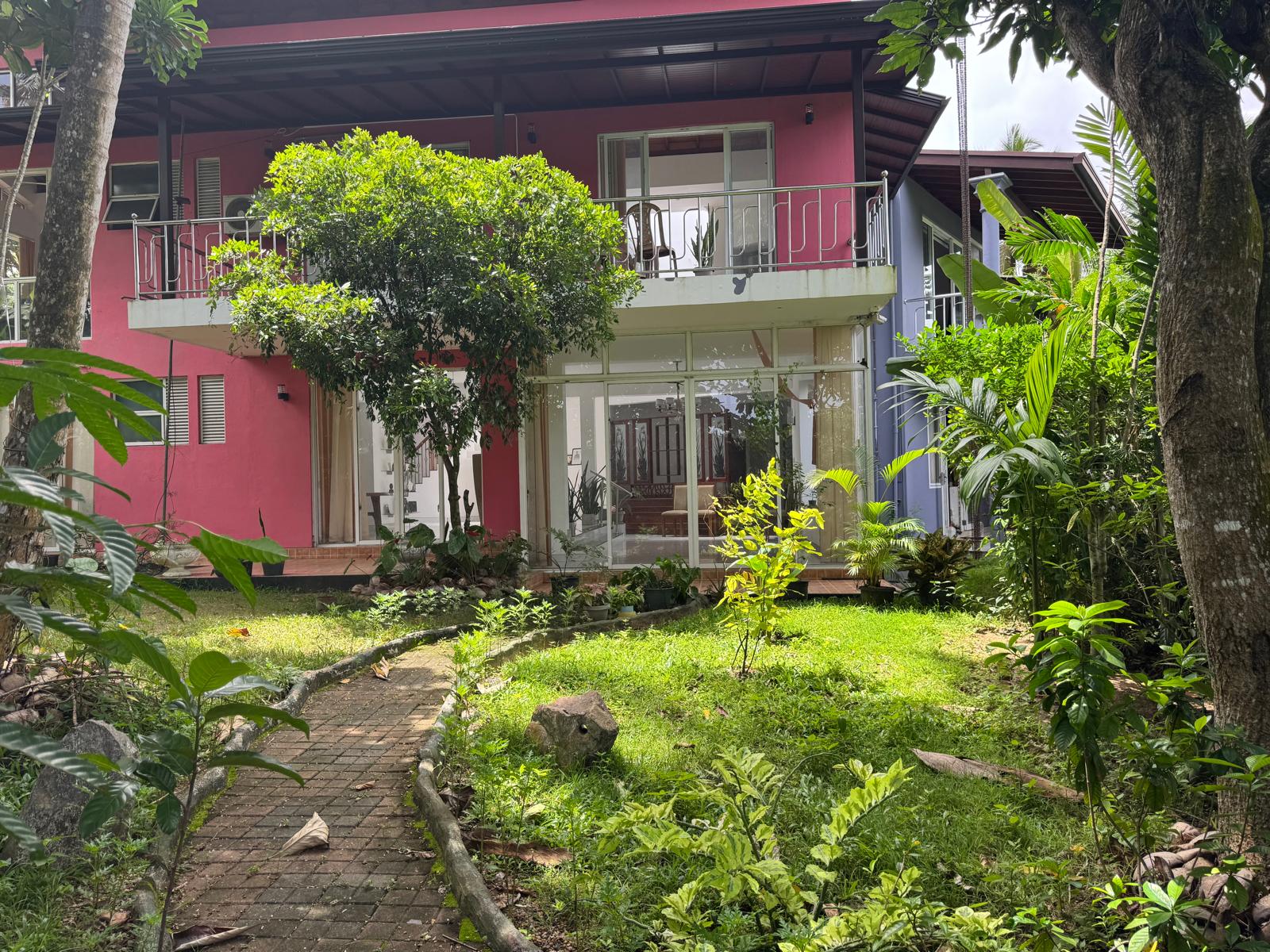 Modern 5-Bedroom House for Sale Near Thalawathugoda
