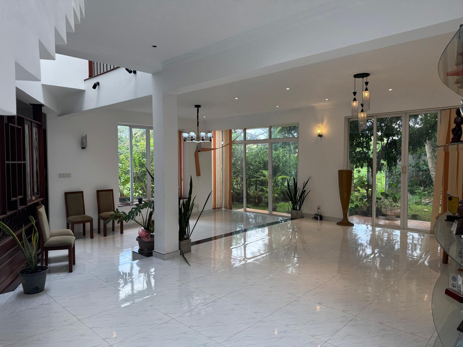 Modern 5-Bedroom House for Sale Near Thalawathugoda
