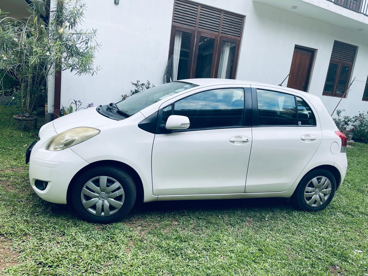Toyota Vitz 2010