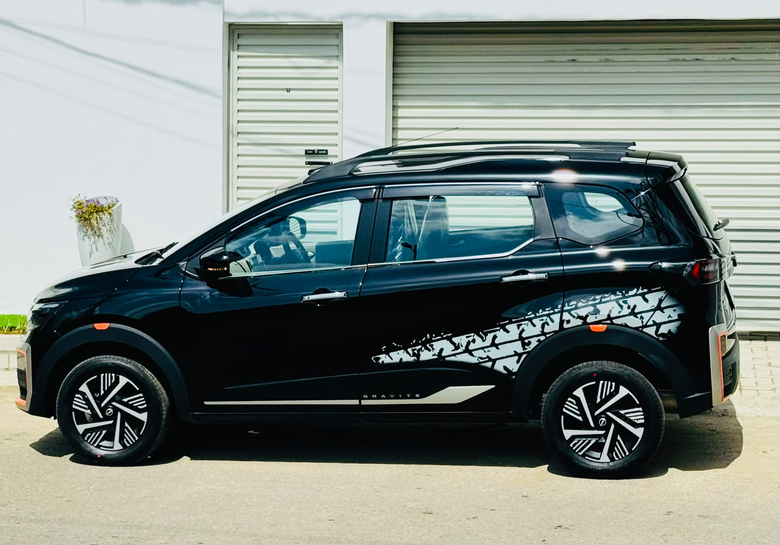 Nissan Tekna Gravite Ez Shift 2026