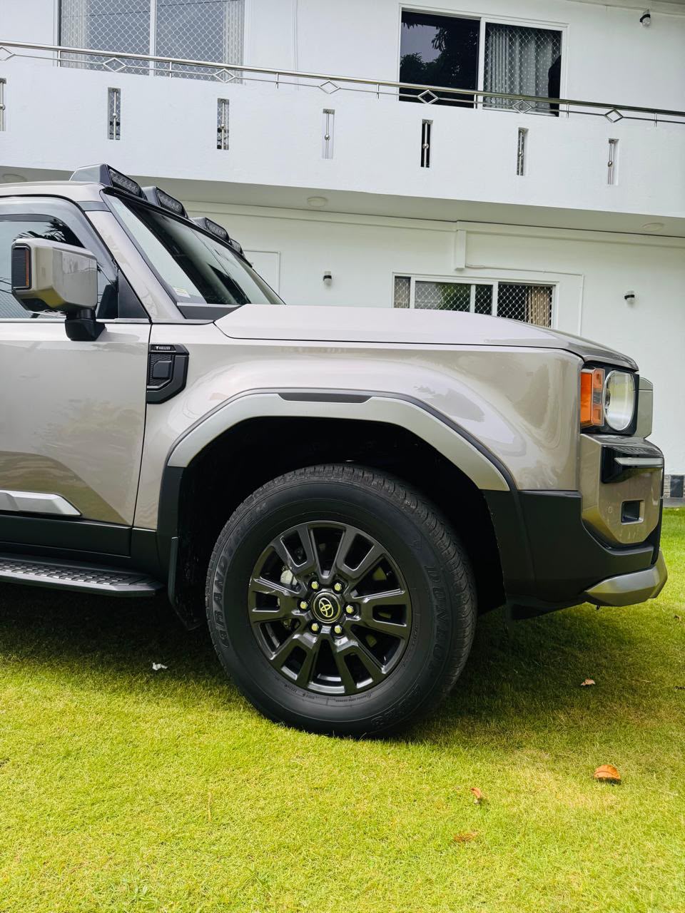 Toyota Land Cruiser Prado 2024