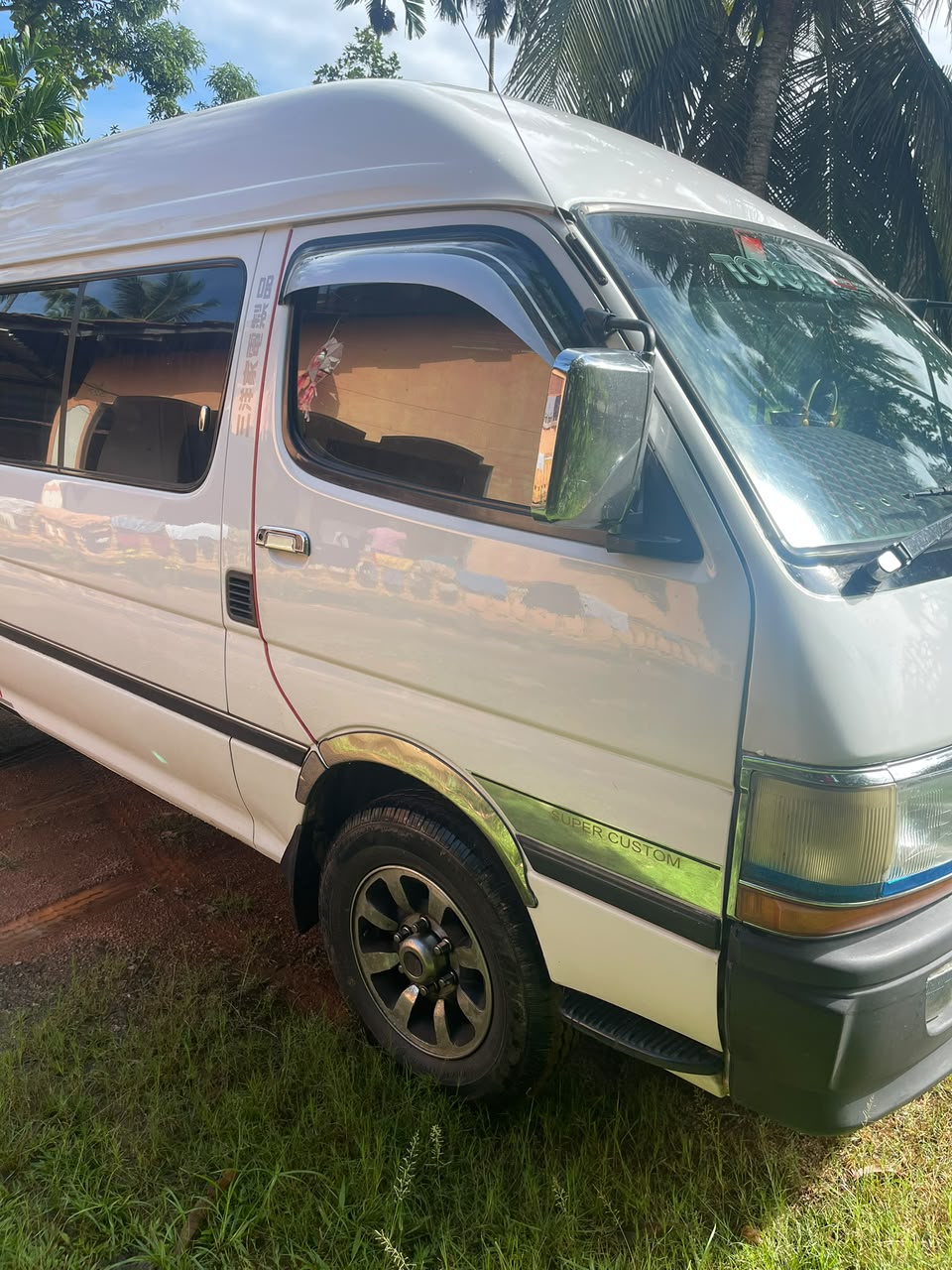 Toyota Dolphin 1999