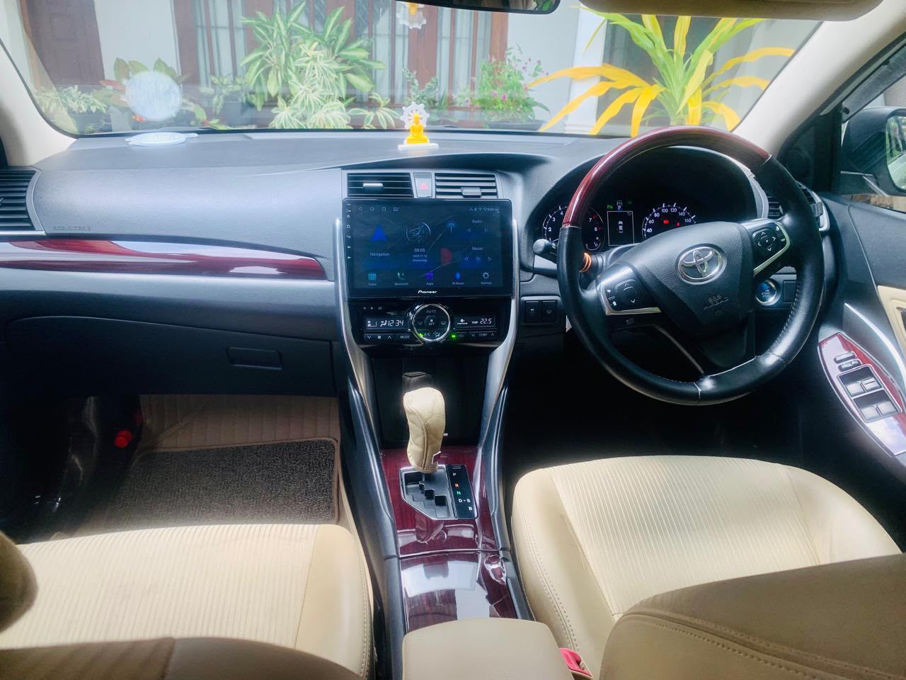 Toyota Premio G Superior 2017
