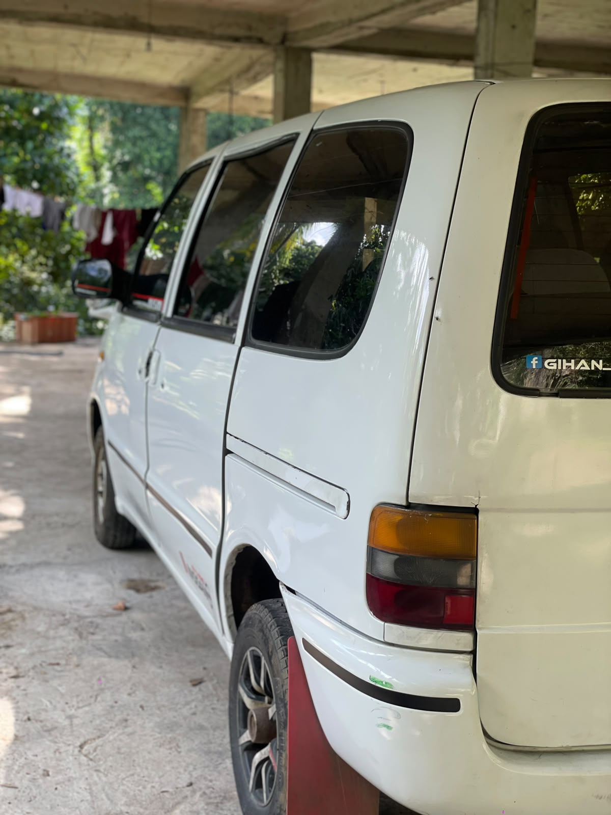 Nissan Serena 1992