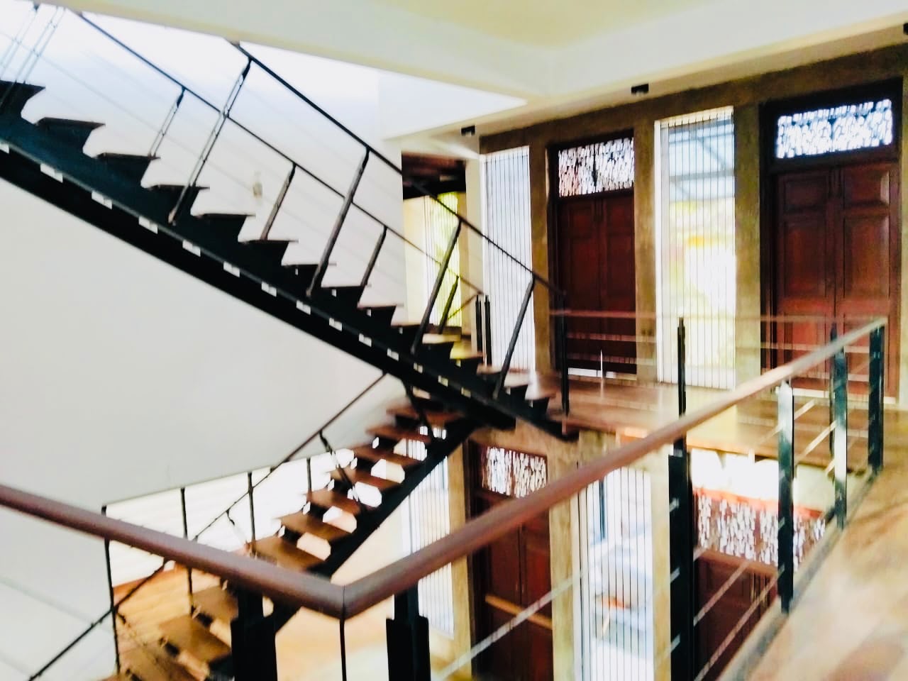 Modern House with A Touch of Vintage Koralawella