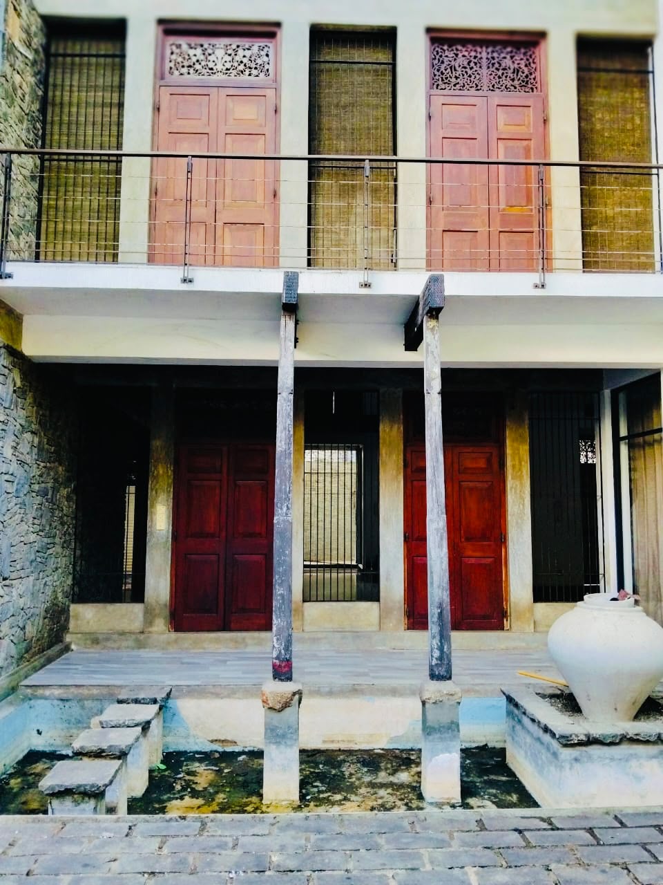 Modern House with A Touch of Vintage Koralawella