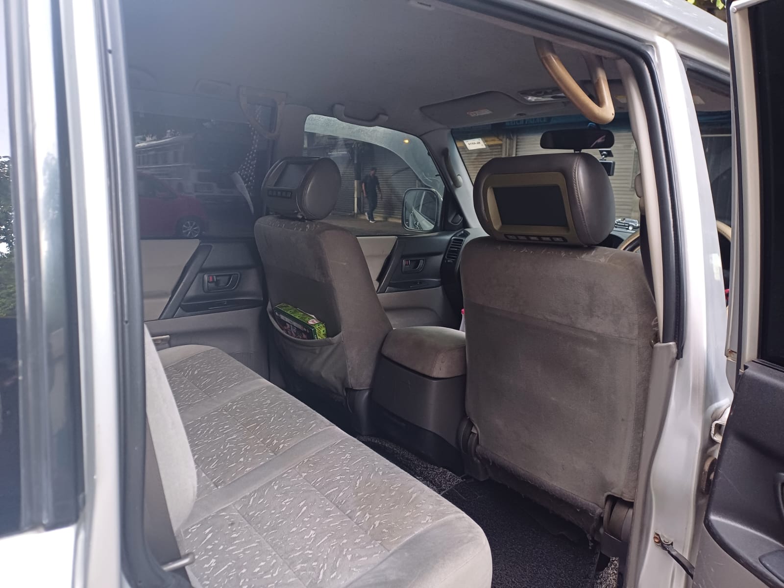 Mitsubishi Pajero 2002