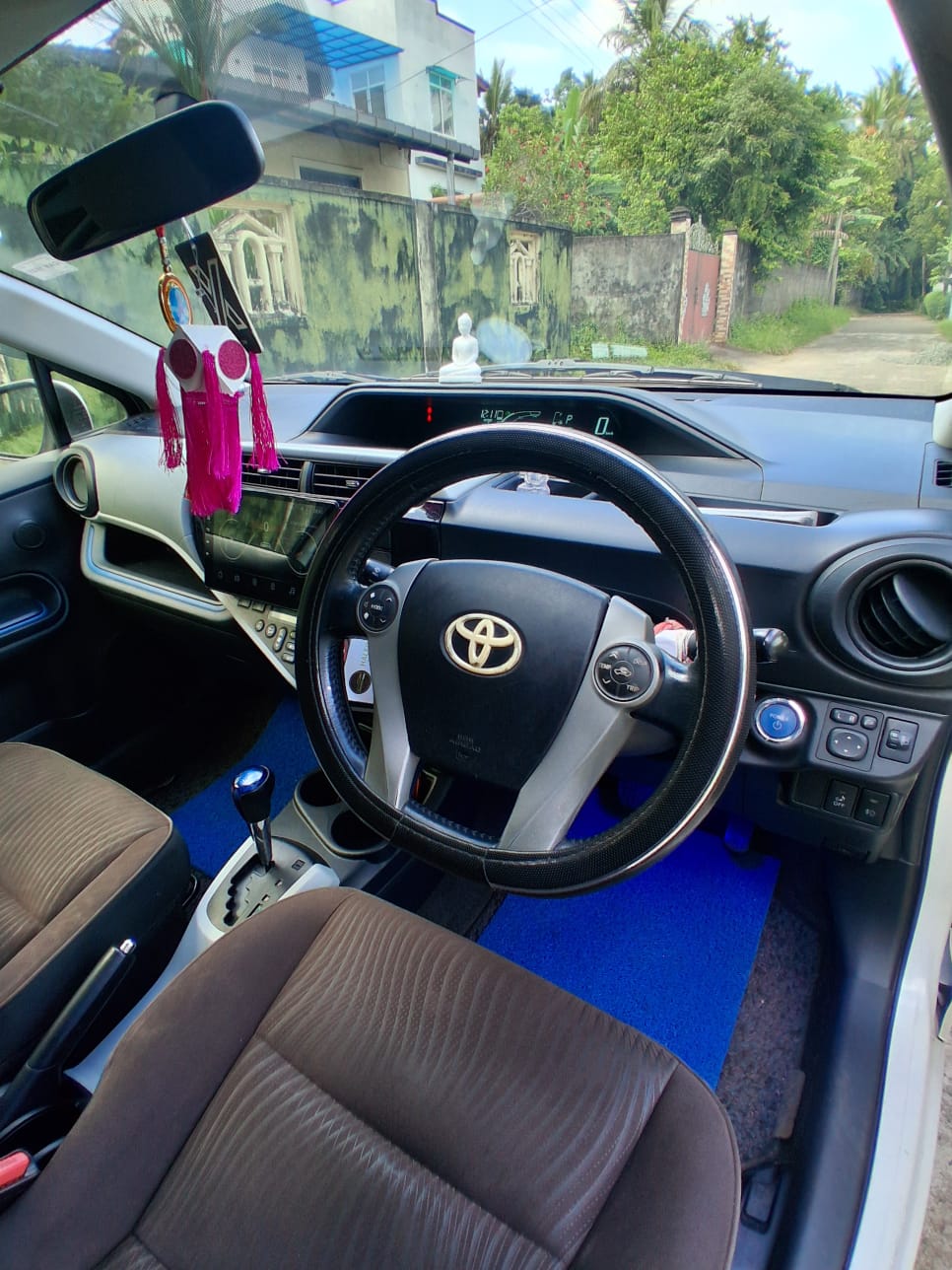 Toyota Aqua 2015