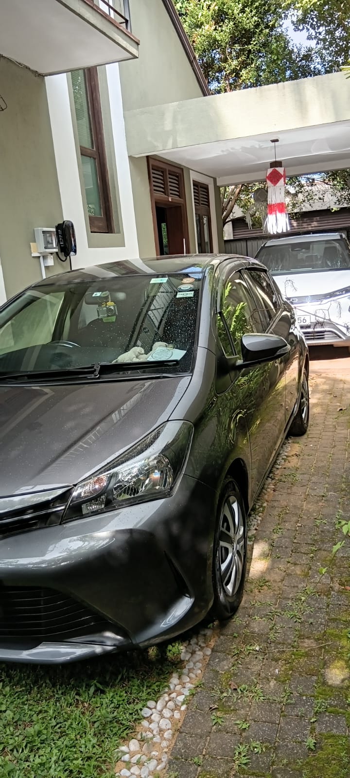 Toyota Vitz 2015