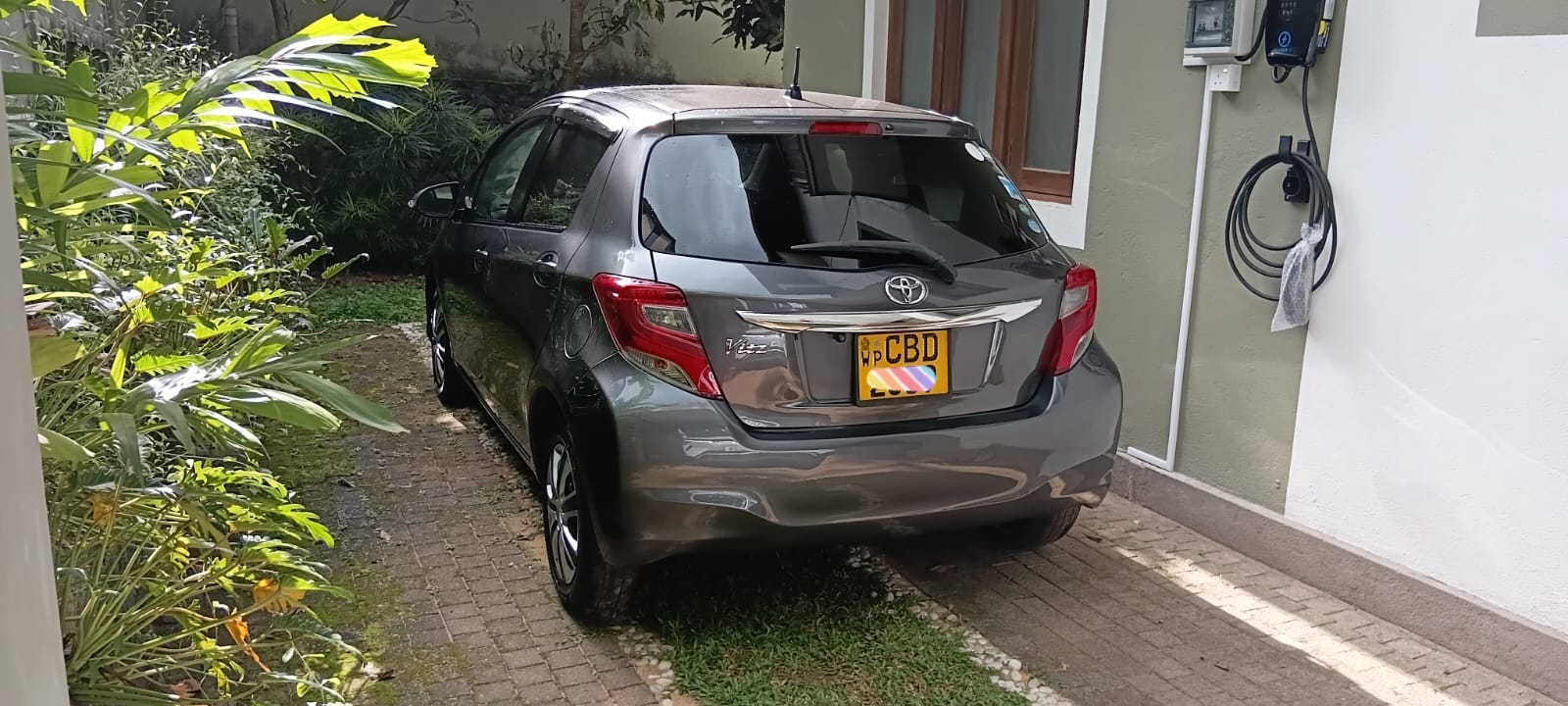 Toyota Vitz 2015