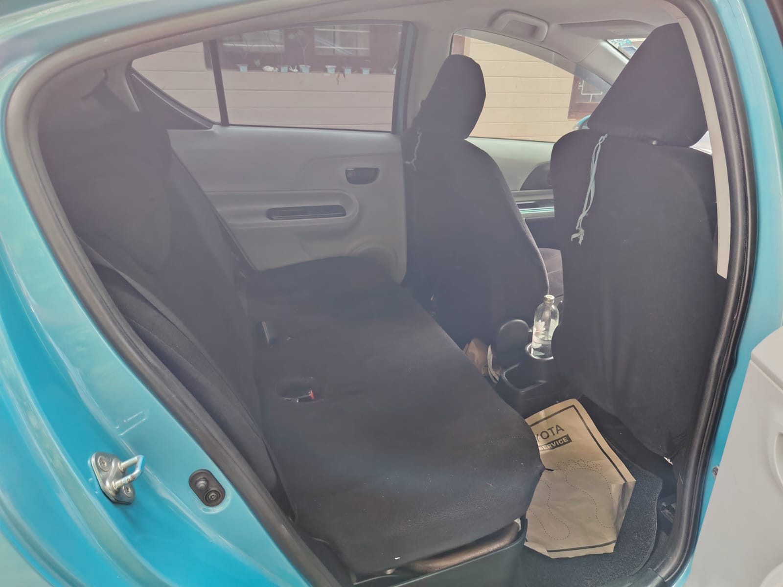 Toyota Aqua 2012