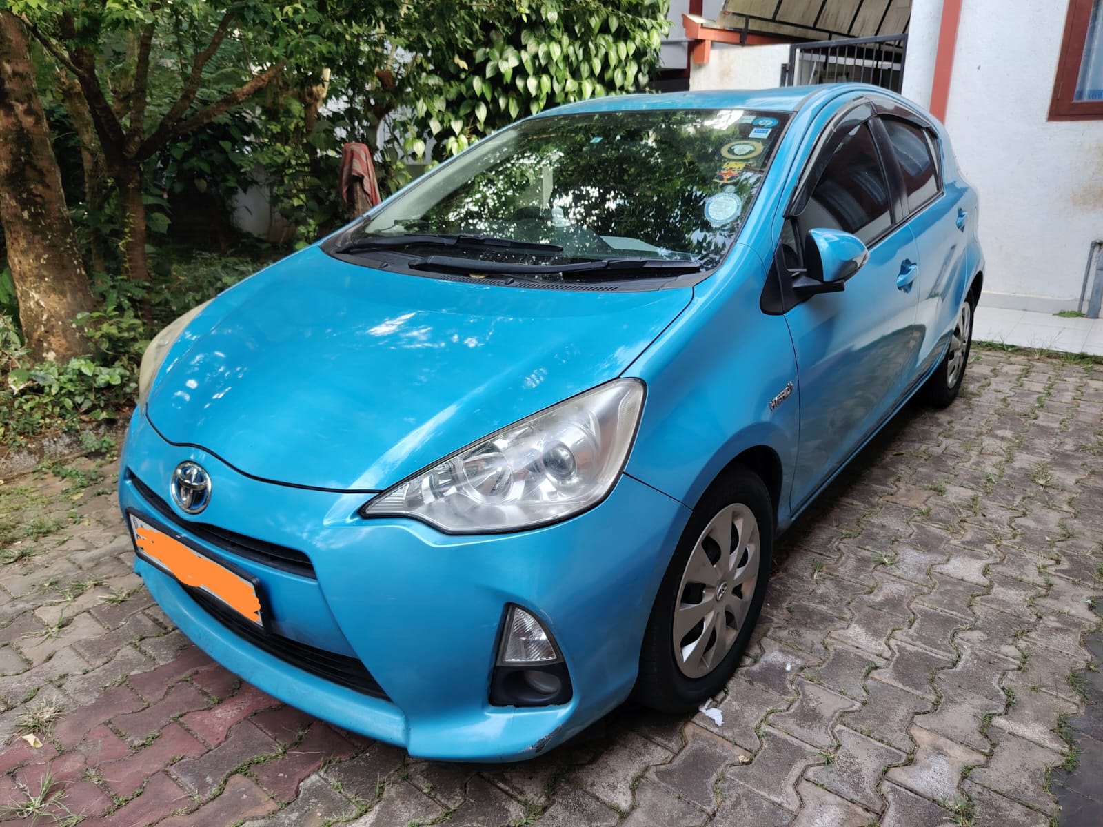 Toyota Aqua 2012