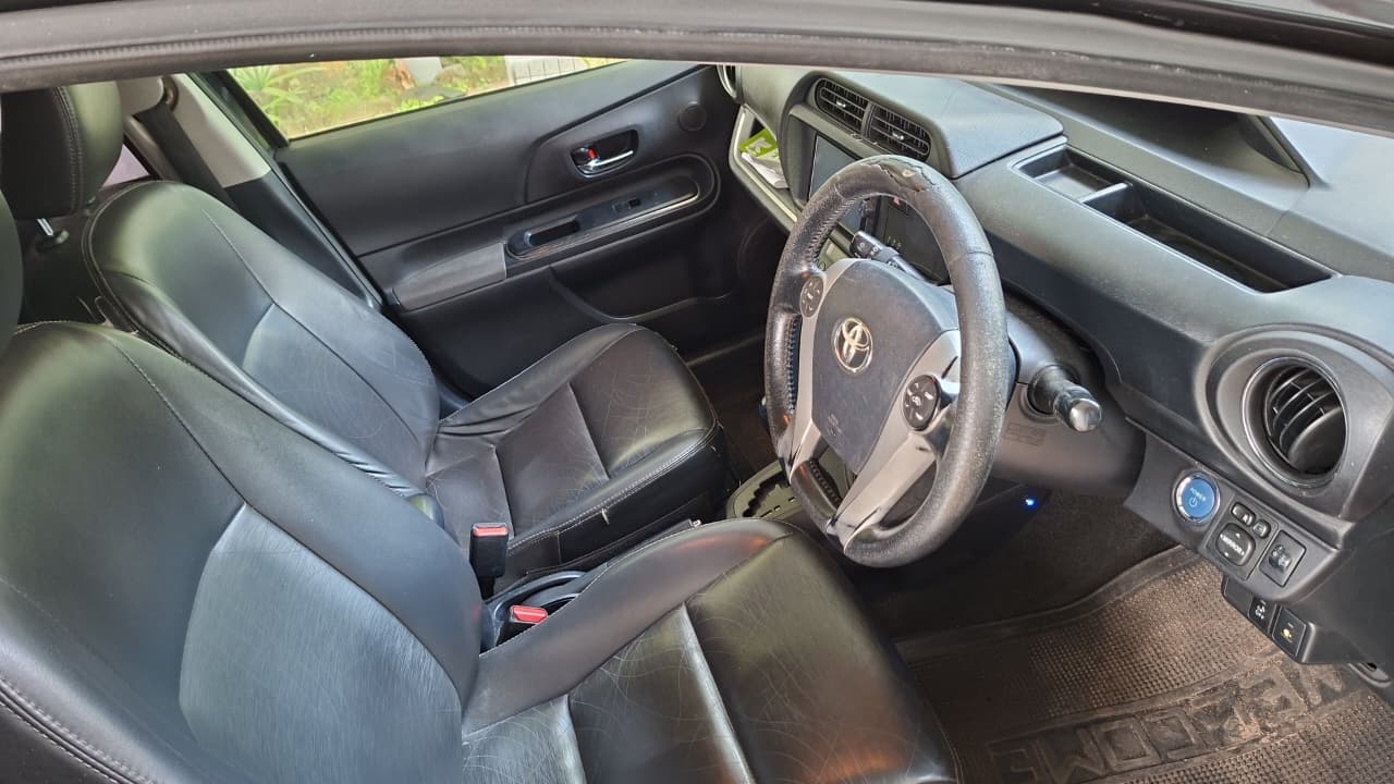 Toyota Aqua 2013