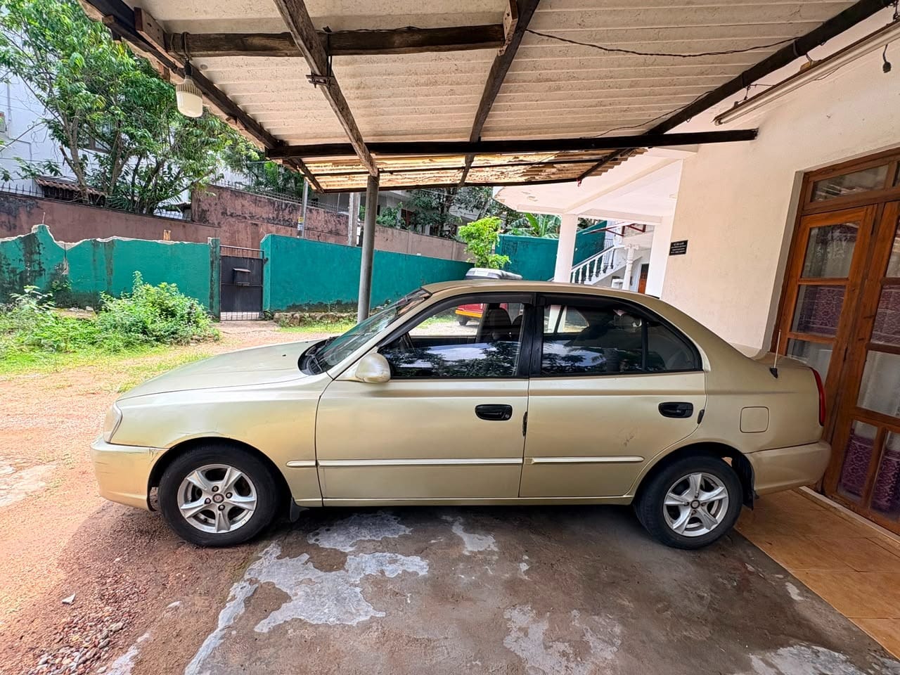 Hyundai Accent 2000
