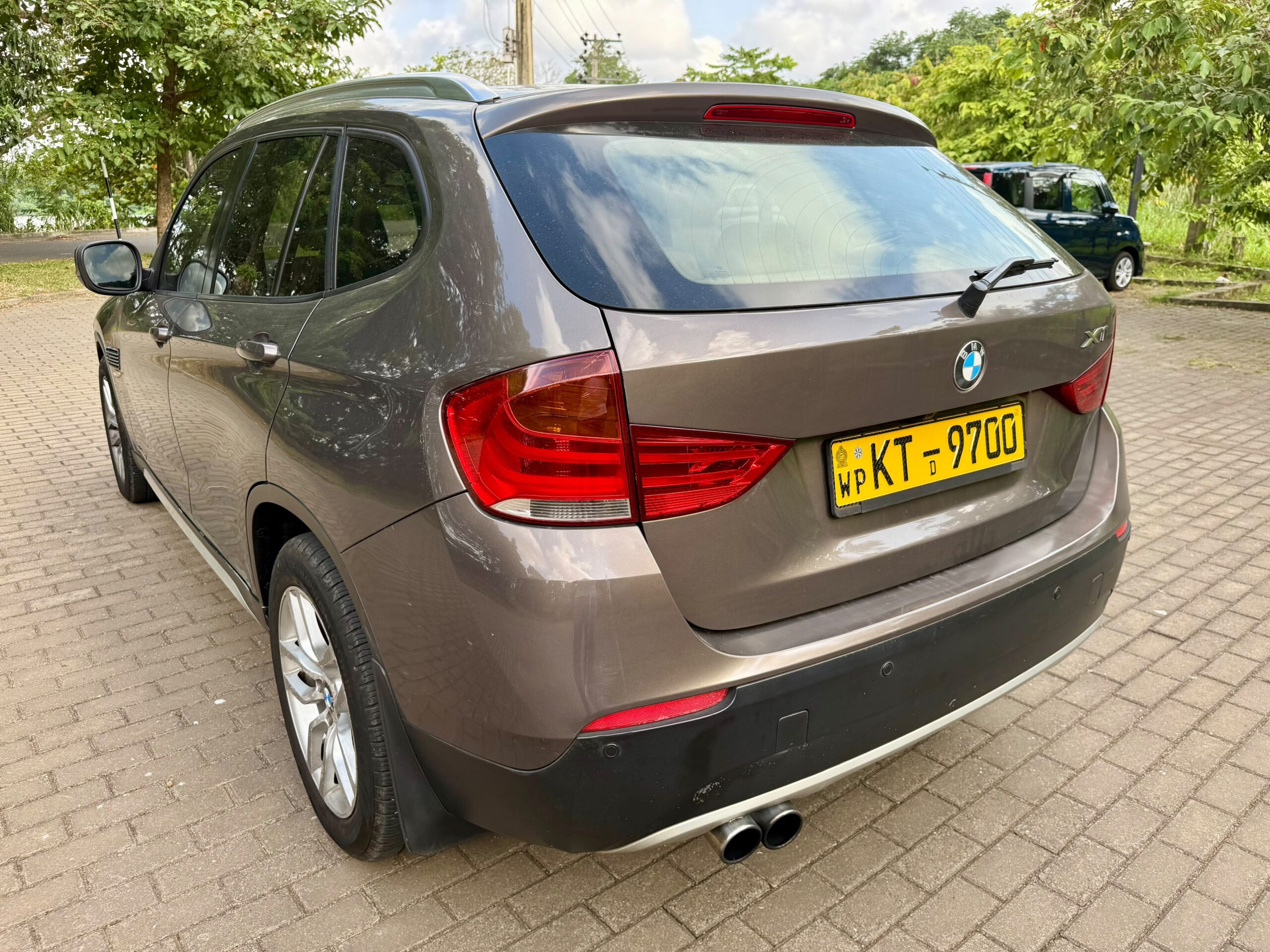 BMW X1 2011