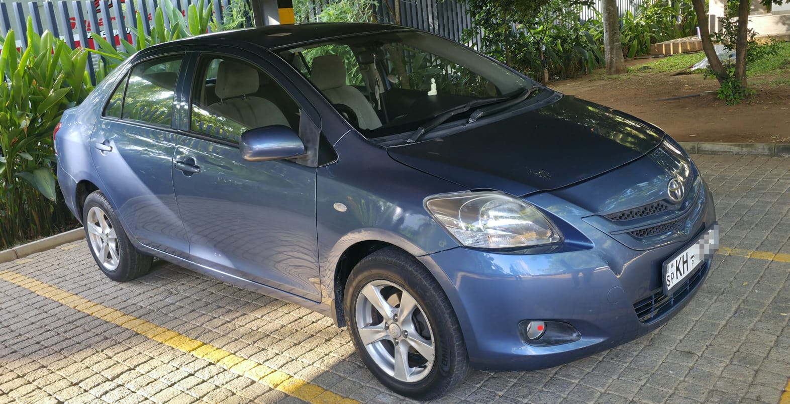 TOYOTA YARIS SEDAN 2008