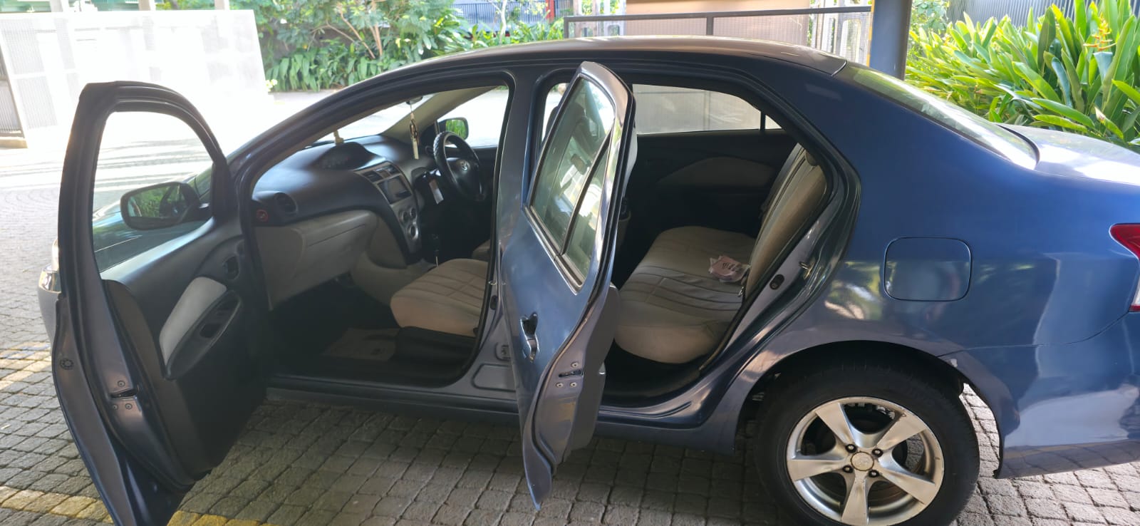 TOYOTA YARIS SEDAN 2008