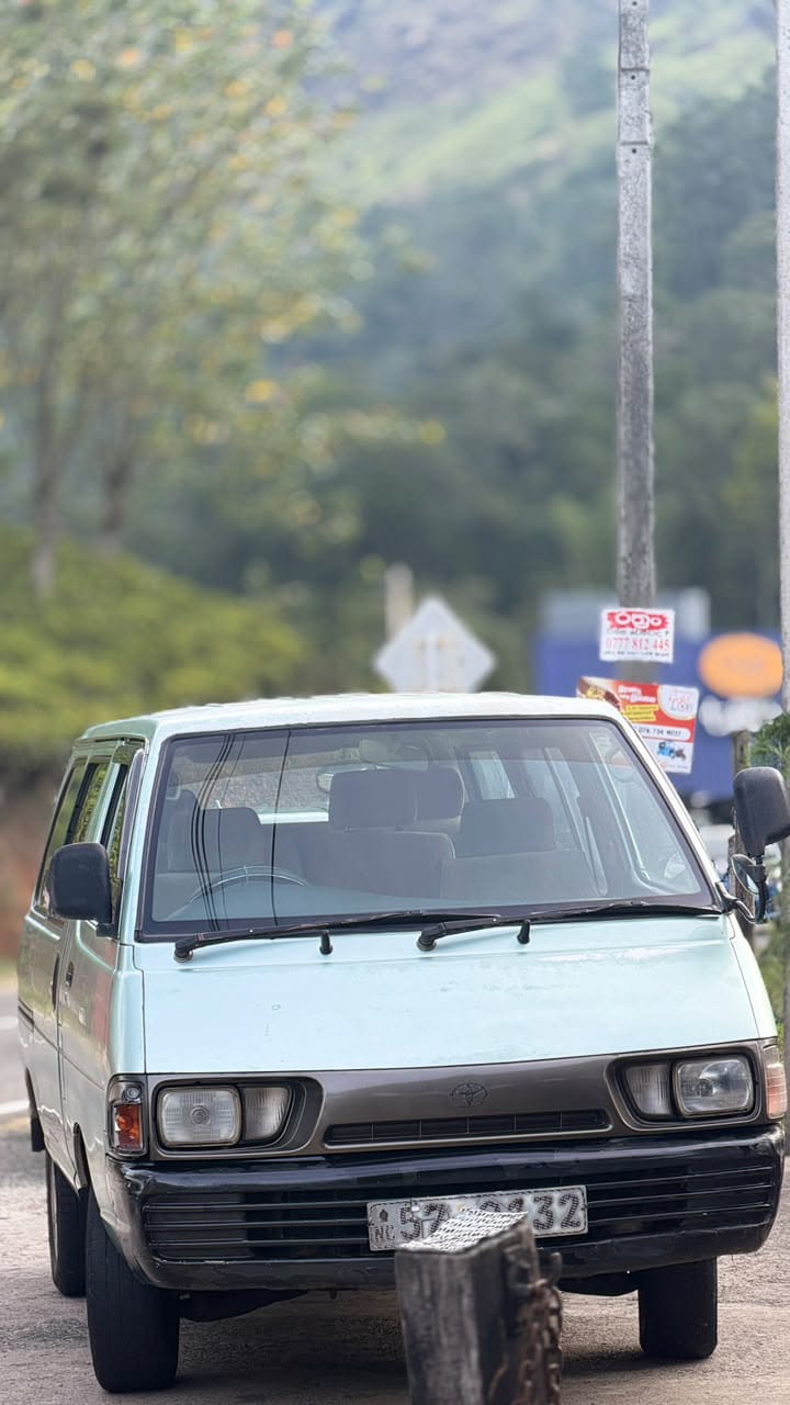 TOYOTA TOWNACE (LITEACE) FLAT ROOF 1992