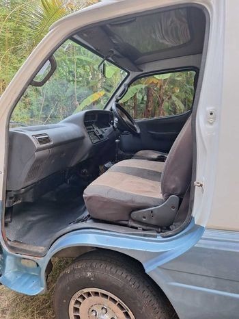 Toyota Dolphin 1995