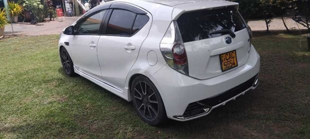 Toyota Aqua GS 2014