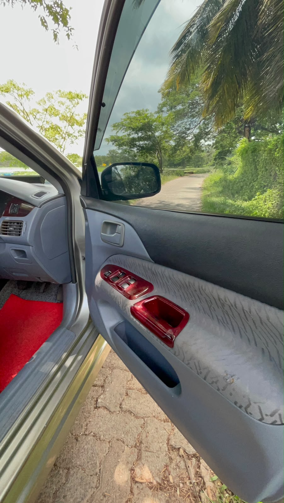 Mitsubishi Lancer 2002