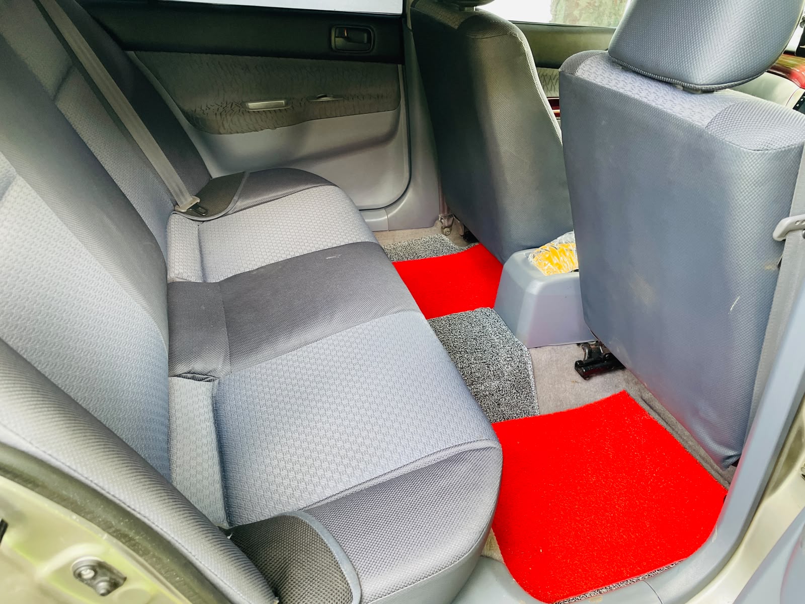 Mitsubishi Lancer 2002