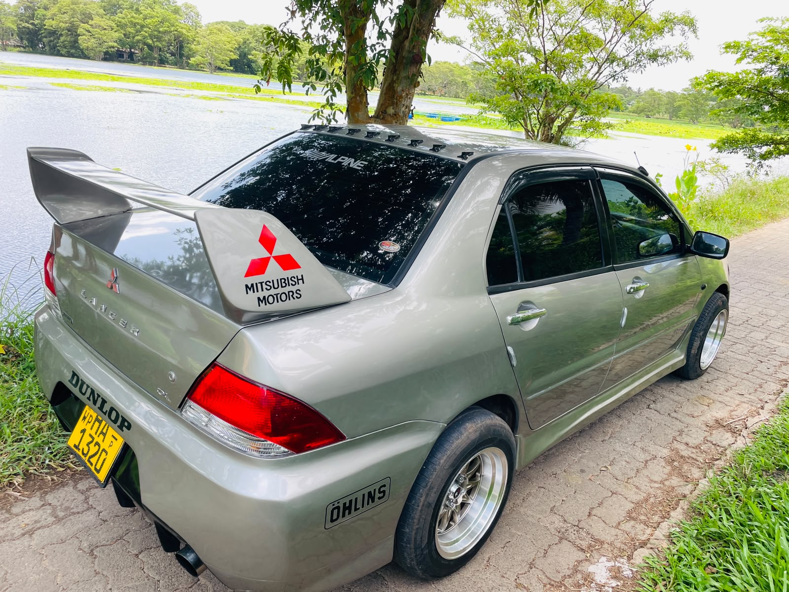 Mitsubishi Lancer 2002