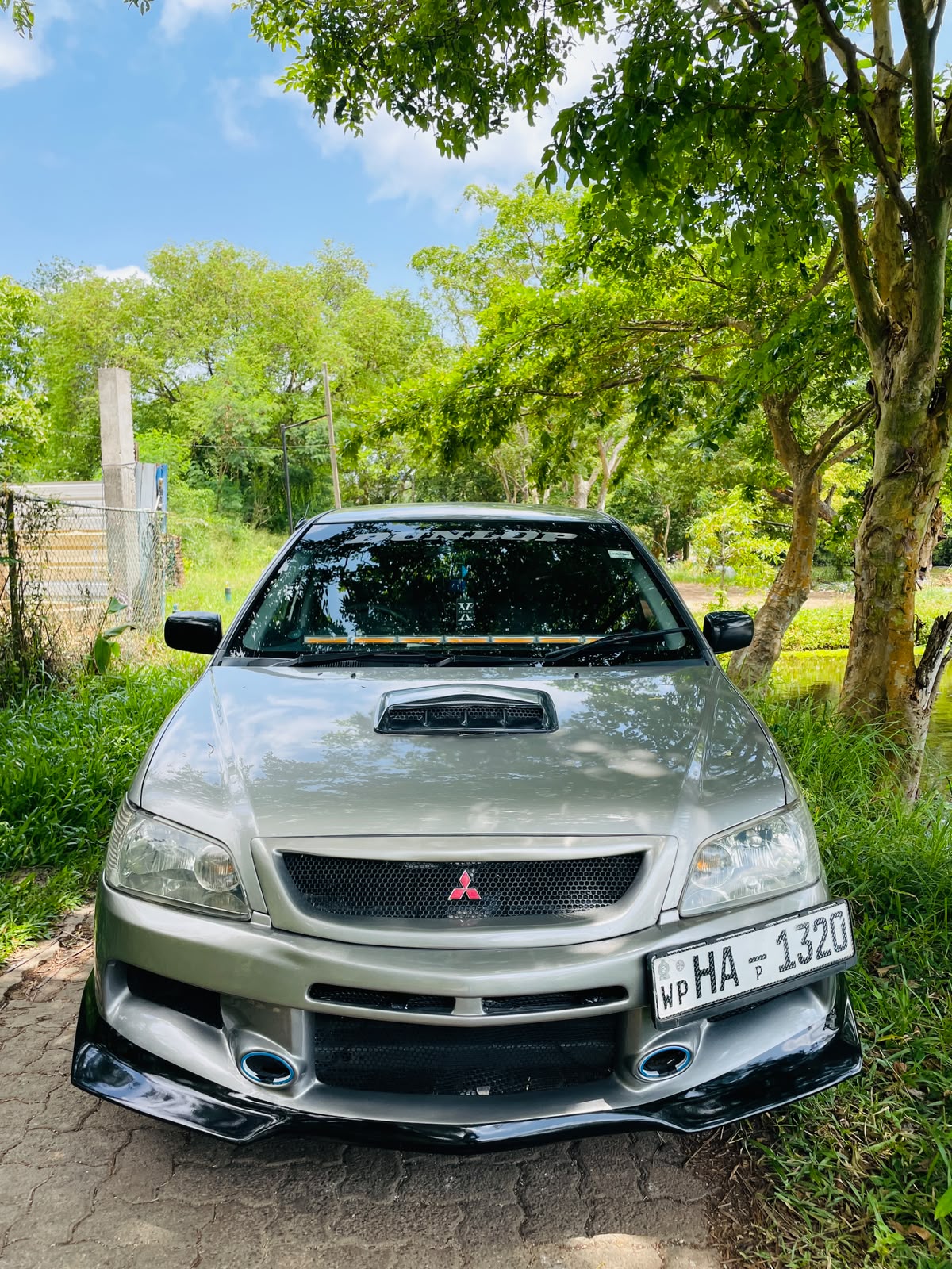 Mitsubishi Lancer 2002