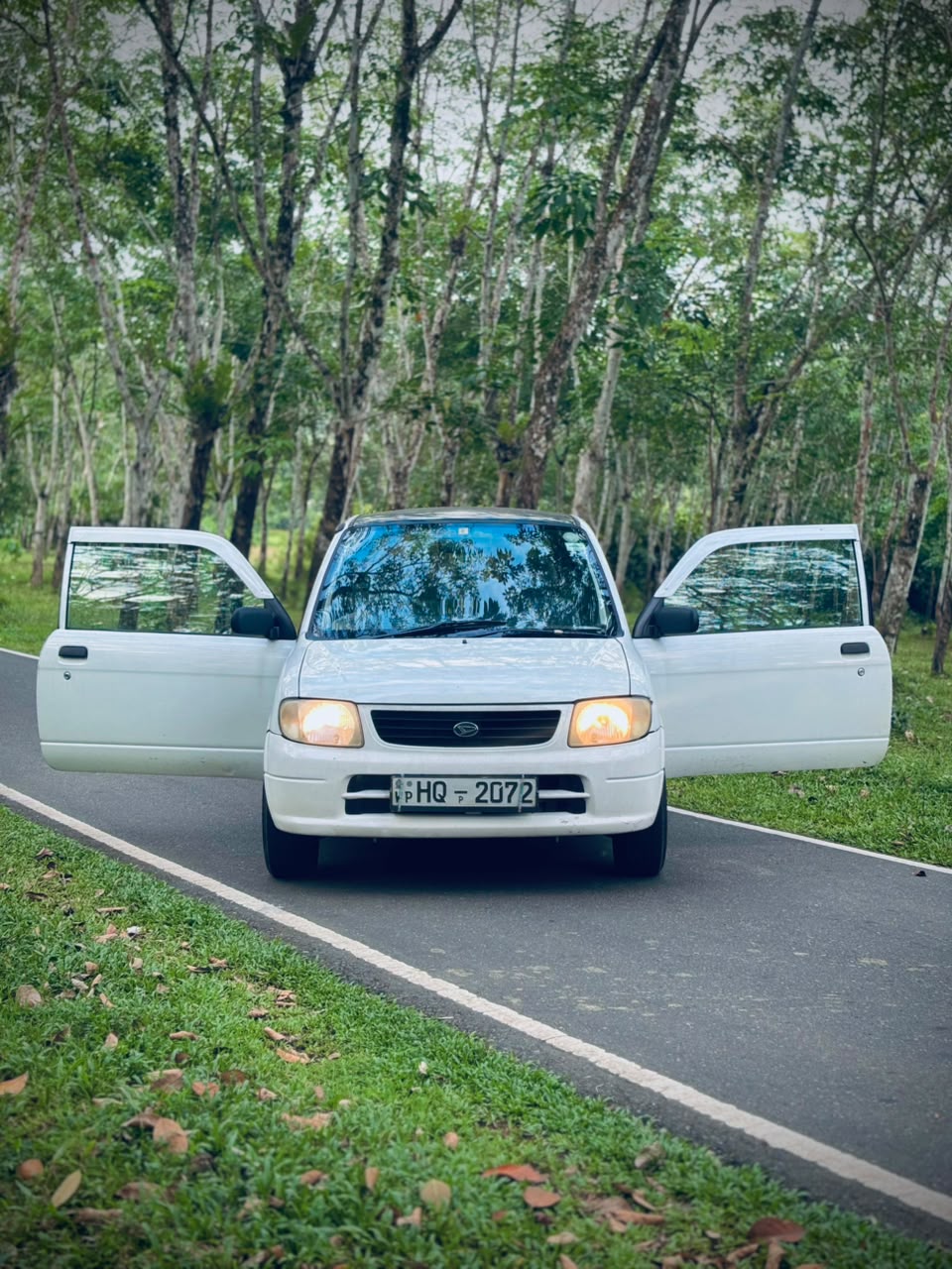Daihatsu Mira 2001