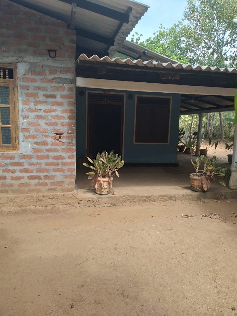 Land with House for Sale in Ampara