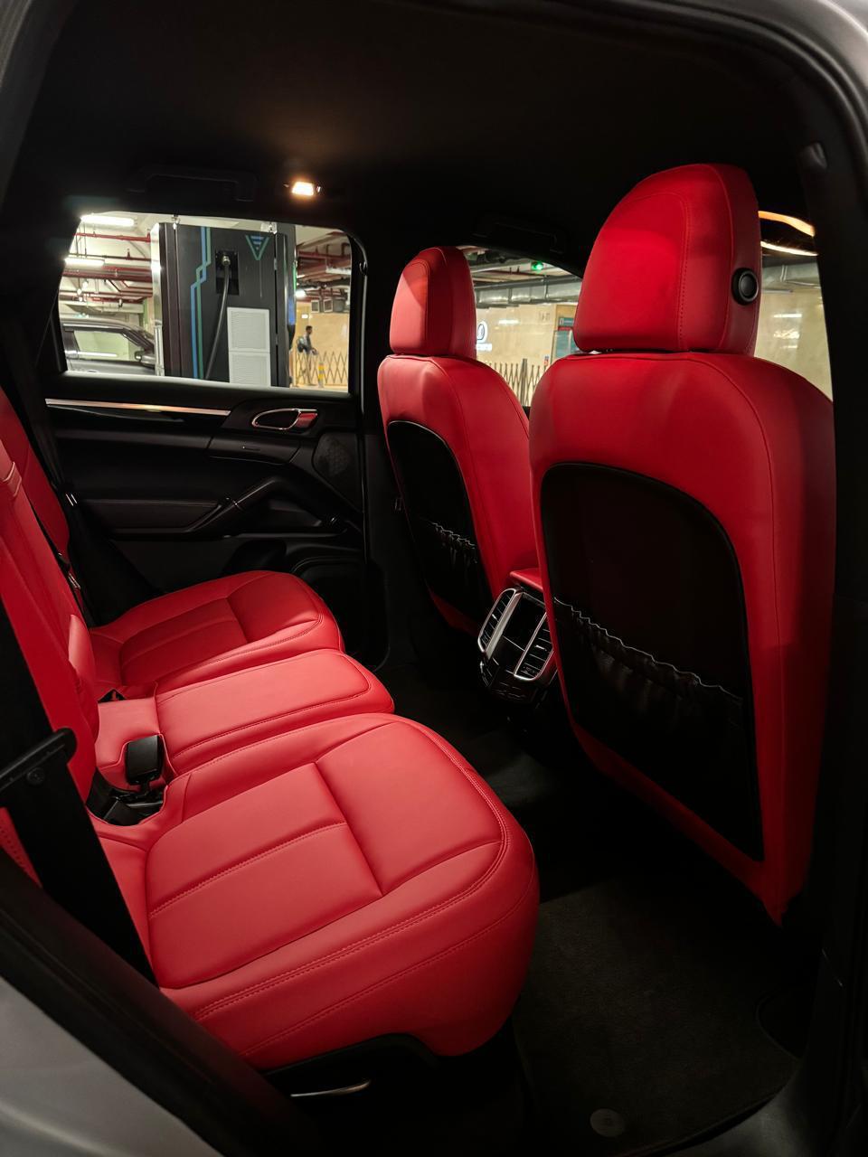 Porsche Cayenne Black Red 2011