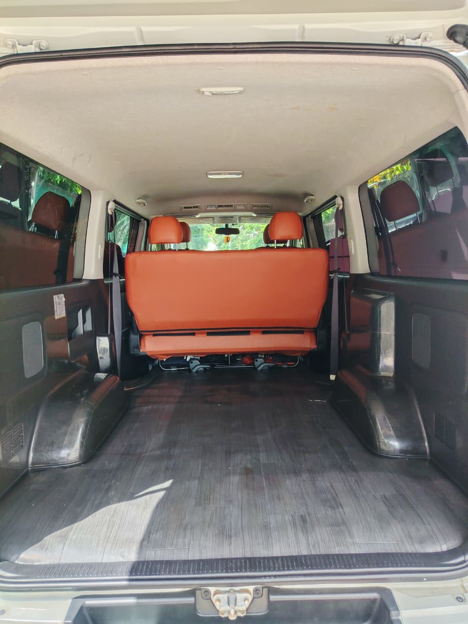 Toyota Hiace TRH 201 2016