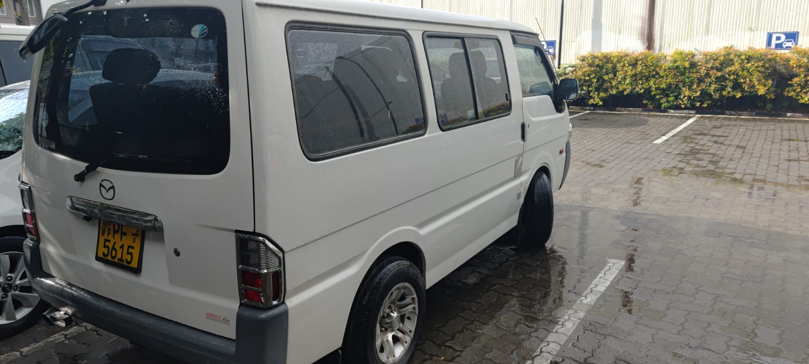Mazda – Bongo 2011