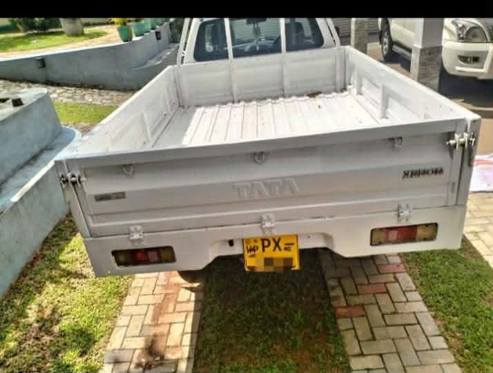 Tata Xenon 2014